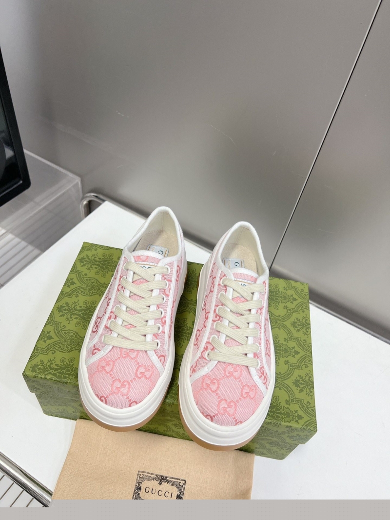 G*u*i casual shoes